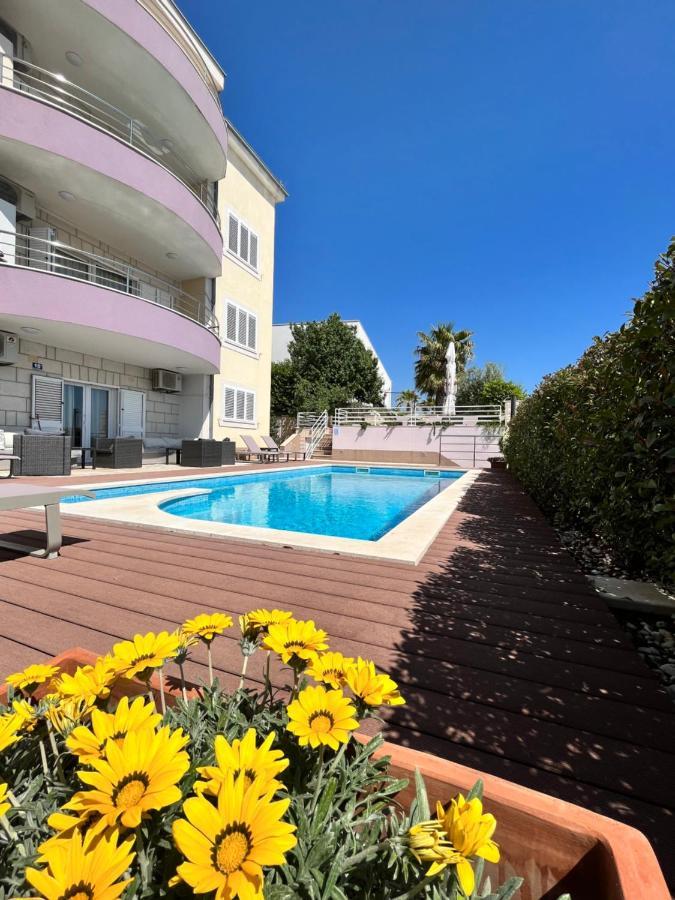 Sky - Beautiful Rooftop Apartment With Shared Pool Split Exteriér fotografie