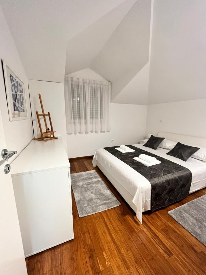 Sky - Beautiful Rooftop Apartment With Shared Pool Split Exteriér fotografie