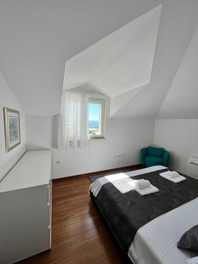 Sky - Beautiful Rooftop Apartment With Shared Pool Split Exteriér fotografie